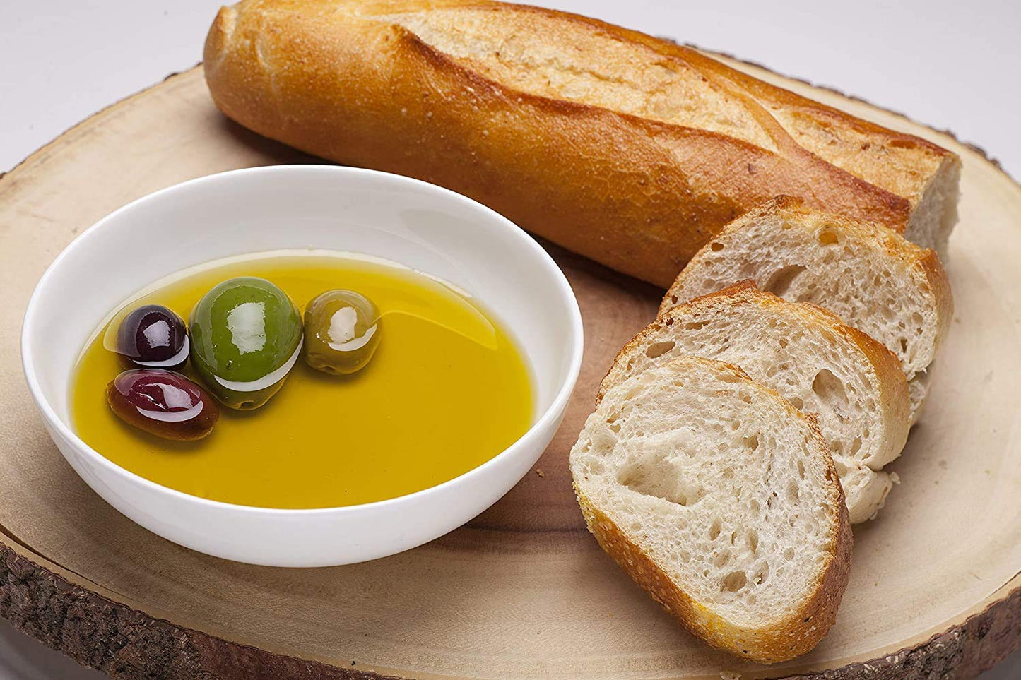 ZOE Extra Virgin Olive Oil 2L (68 fl oz) | Freshly Harvested, First Cold-Pressed | High Polyphenol, Hand-Selected Olives from Spain | Fruity Flavor, Rich Aroma | Ergonomic Bottle