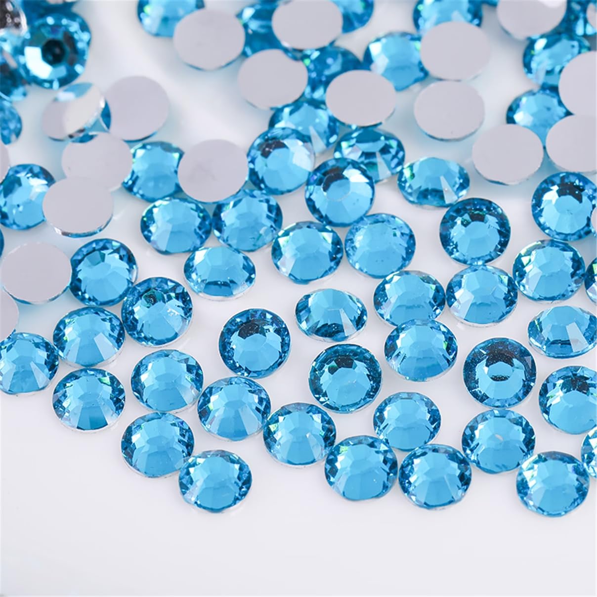 1000 Pieces SS20 5mm Flatback Rhinestones Clear Glass Round Gems Crystals for Nail Art DIY Crafts Clothes Shoes Bags (Aqua Blue)