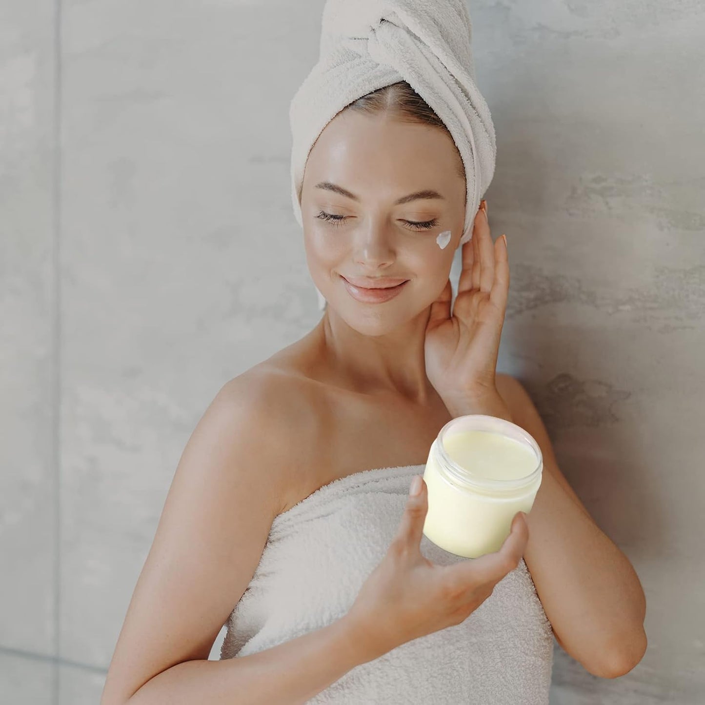 Eternal Moment 36 Pack 6 OZ Plastic Jars Round Clear Cosmetic Container Jars with White Lids, Perfect for Lotion, Slime，Cream, Ointments, Makeup, Eye Shadow, Samples, Pot, Travel Storage