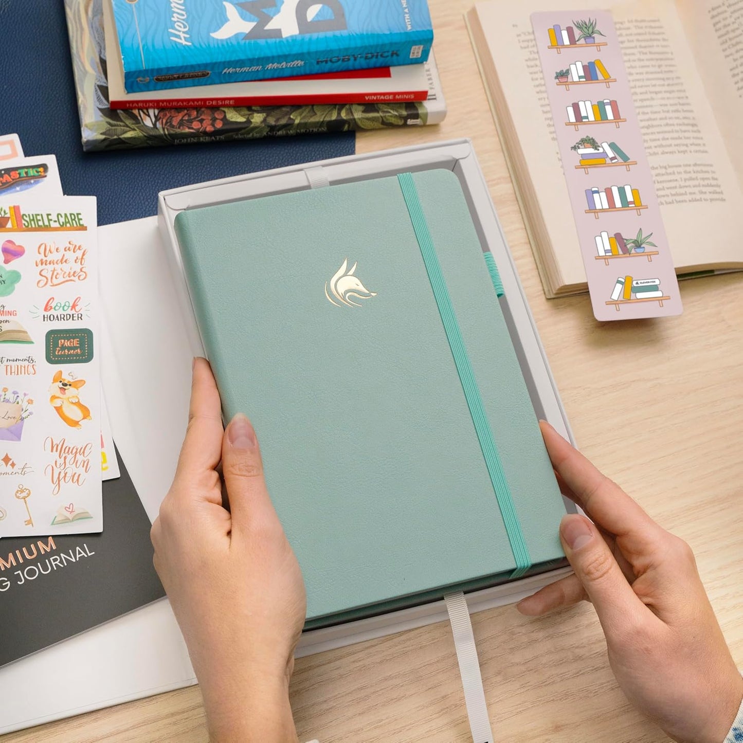 Clever Fox Reading Journal Premium – Review Log Notebook with Reading Tracker – Gifts & Accessories for Book Lovers, Adults & Kids (Mint Cream)