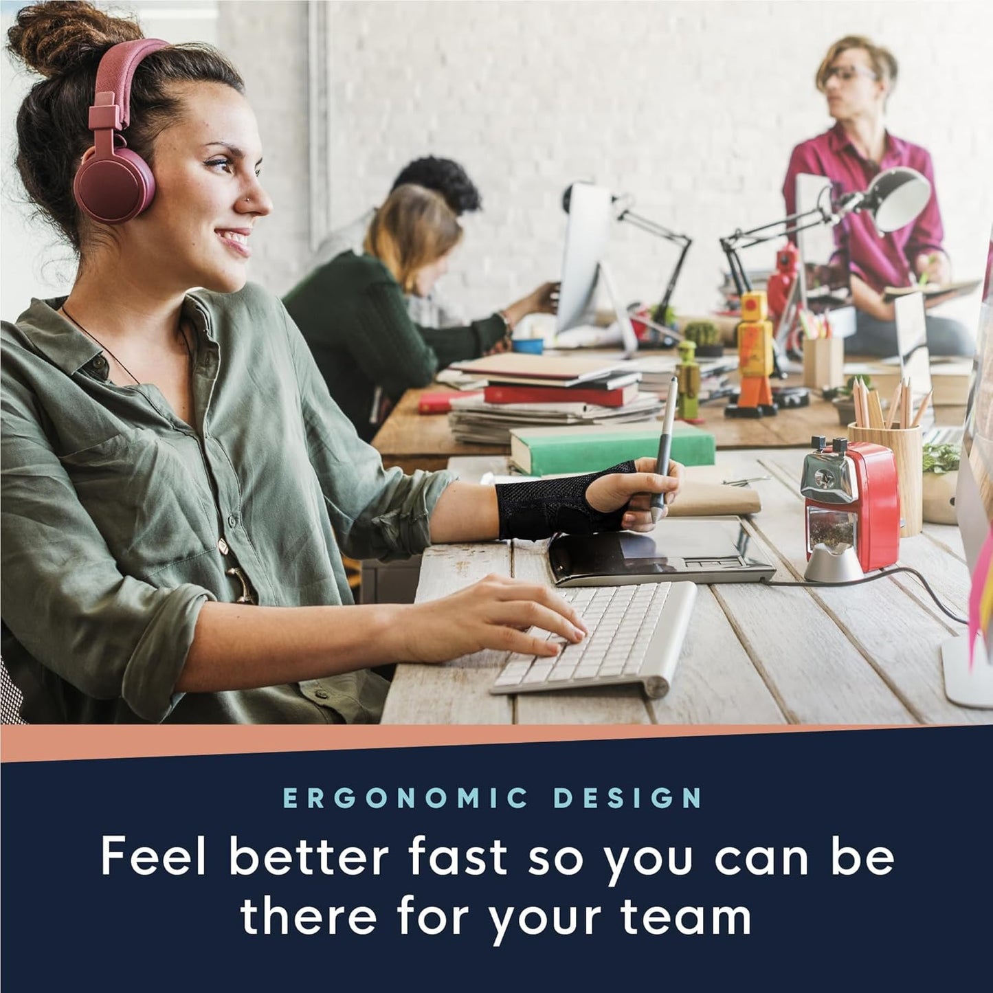 Copper Compression Advanced Wrist Brace - Copper Infused Adjustable Orthopedic Support Splint for Pain, Carpal Tunnel, Arthritis, Tennis Elbow, Tendinitis, RSI, Ganglion Cyst for Men Women Right S/M